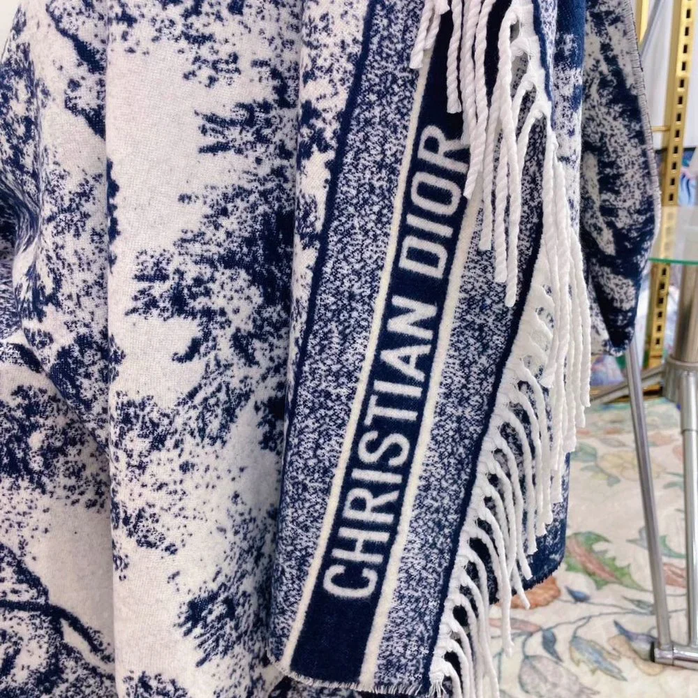 💎✨AUTHENTIC✨💎Dior scarf
